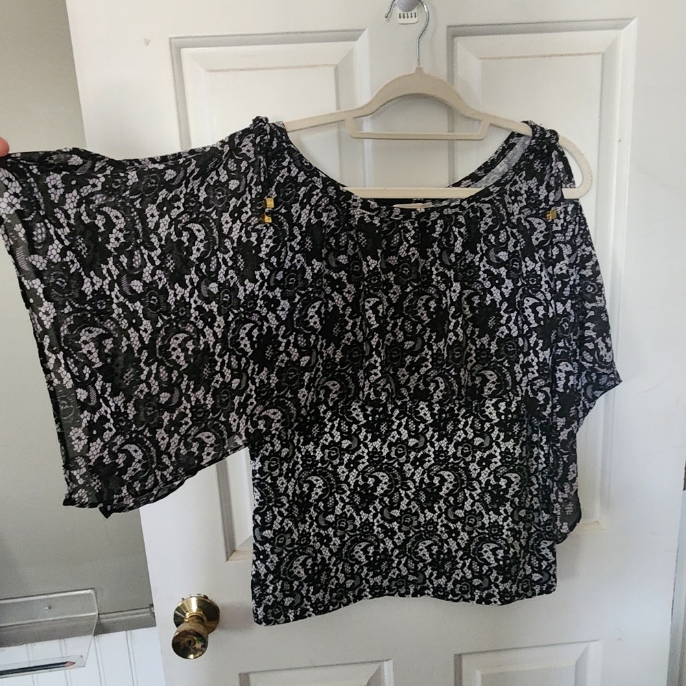 Black and White Lace Women's Top